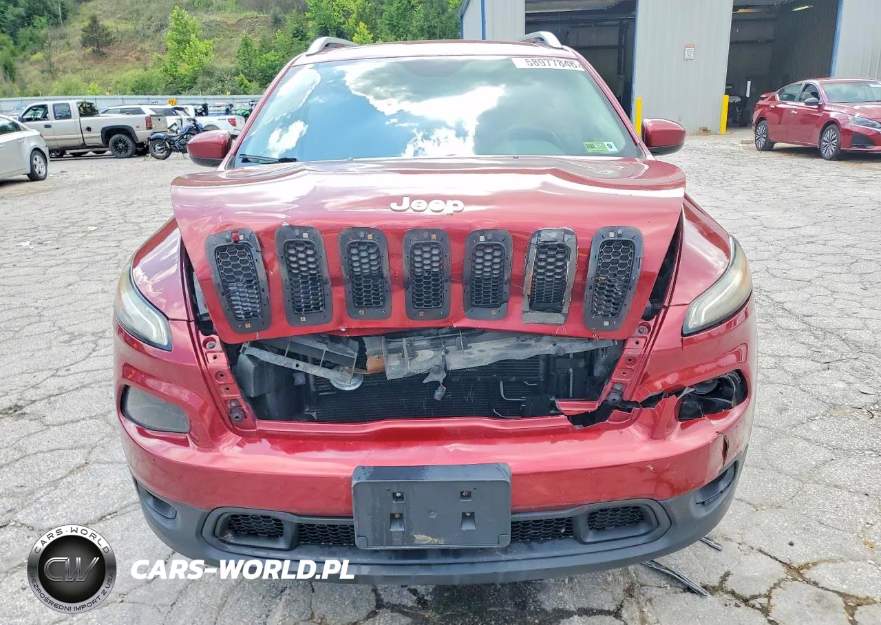2015 Jeep Cherokee Latitude VIN:1C4PJMCBXFW771992 - 5