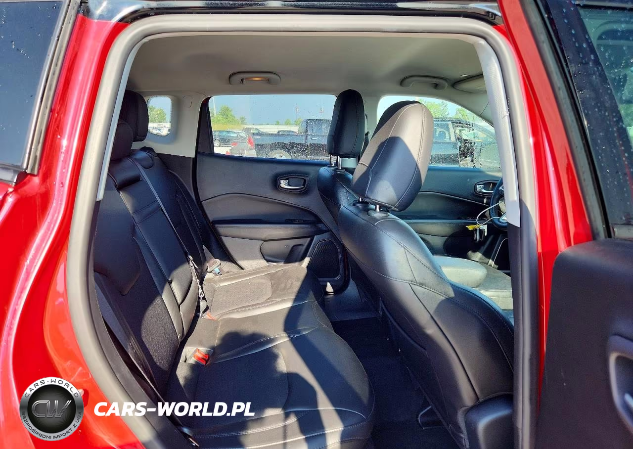 2018 Jeep Compass Latitude VIN:3C4NJCBB6JT300357 - 11