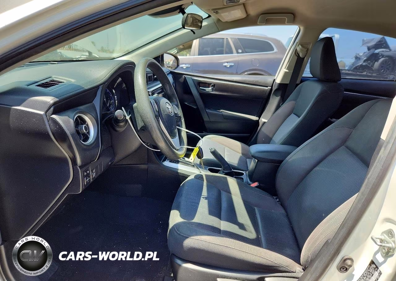 2019 Toyota Corolla Le VIN:5YFBURHE8KP865440 - 7