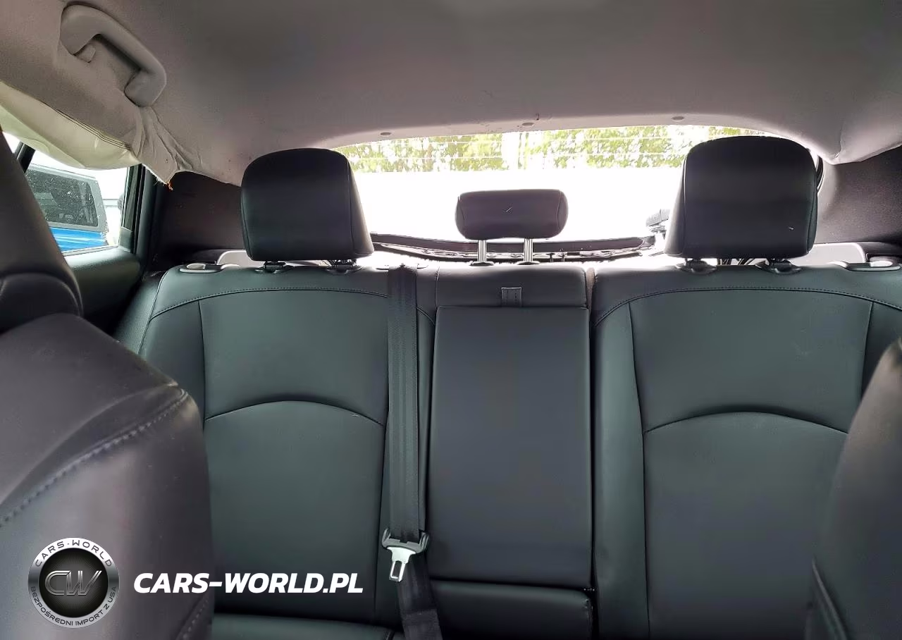 2020 Toyota Prius Xle VIN:JTDKARFU4L3115787 - 10