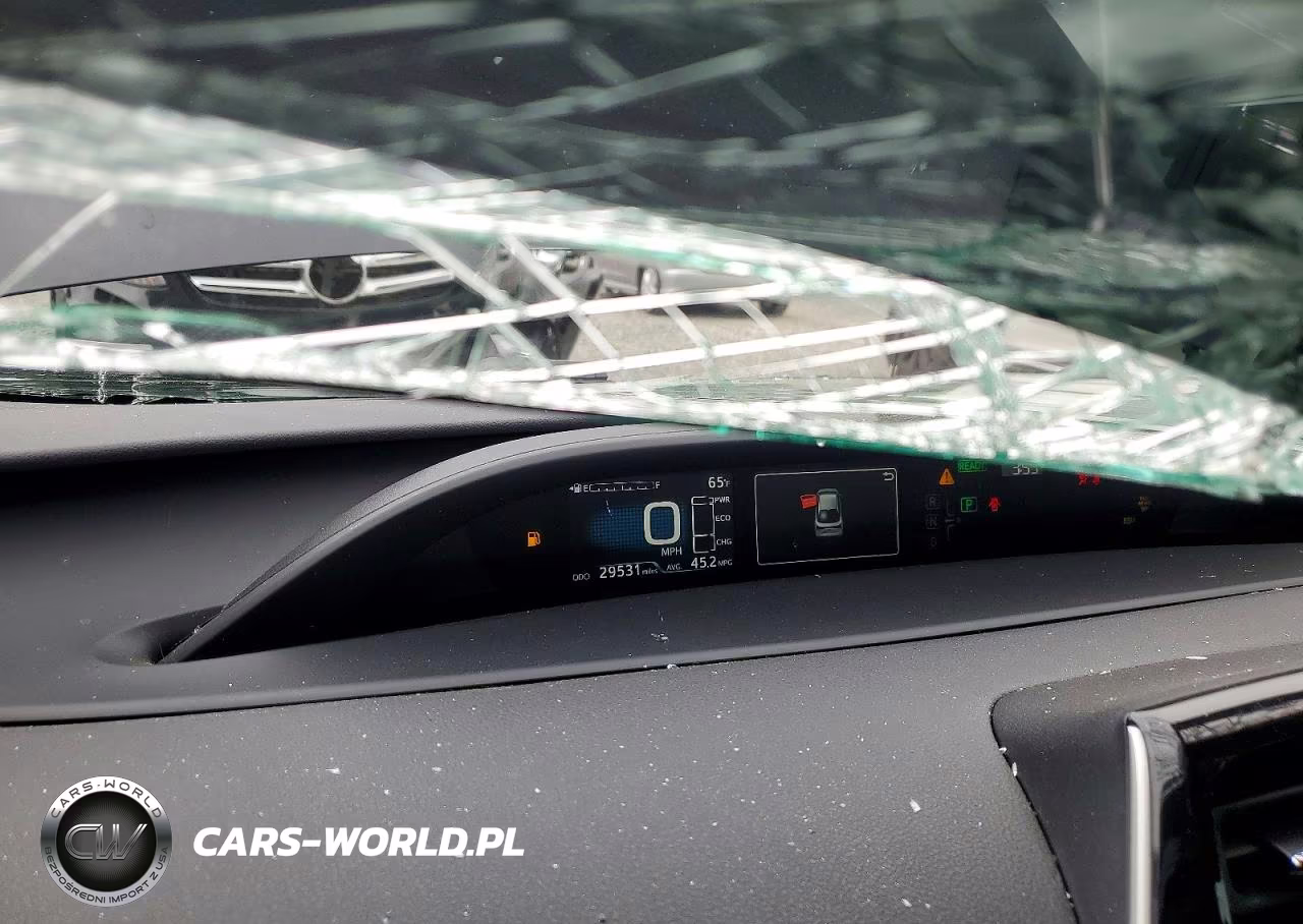 2020 Toyota Prius Xle VIN:JTDKARFU4L3115787 - 9