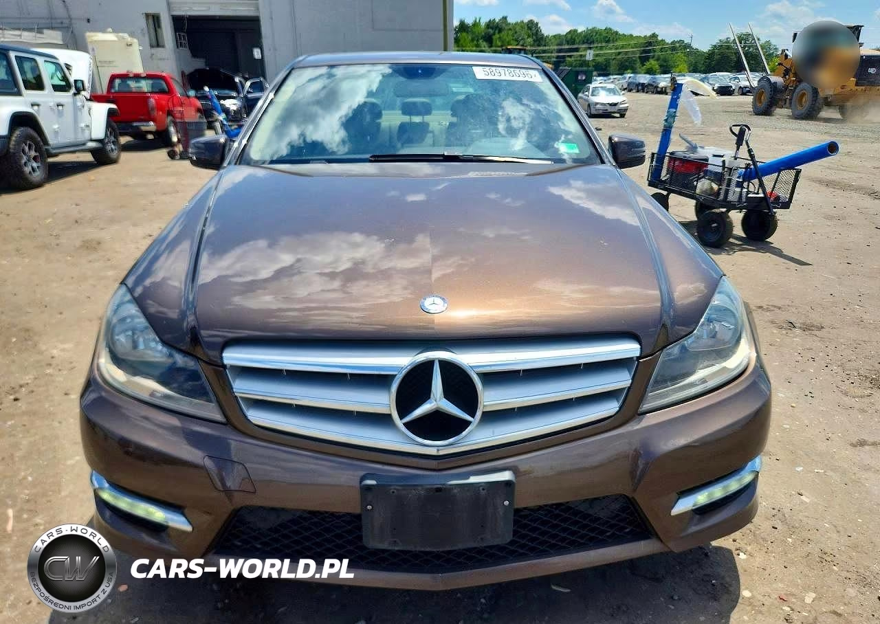2013 Mercedes-Benz C 250 VIN:WDDGF4HB1DA828820 - 5
