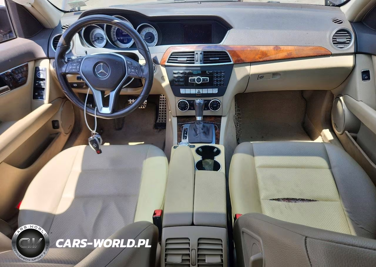 2013 Mercedes-Benz C 250 VIN:WDDGF4HB1DA828820 - 8