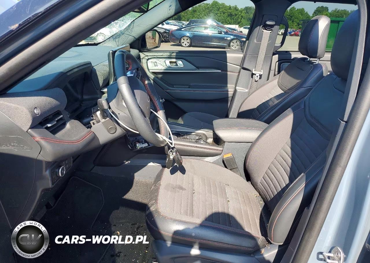 2025 Ford Explorer St-Line VIN:1FMUK8KH9SGA11890 - 7