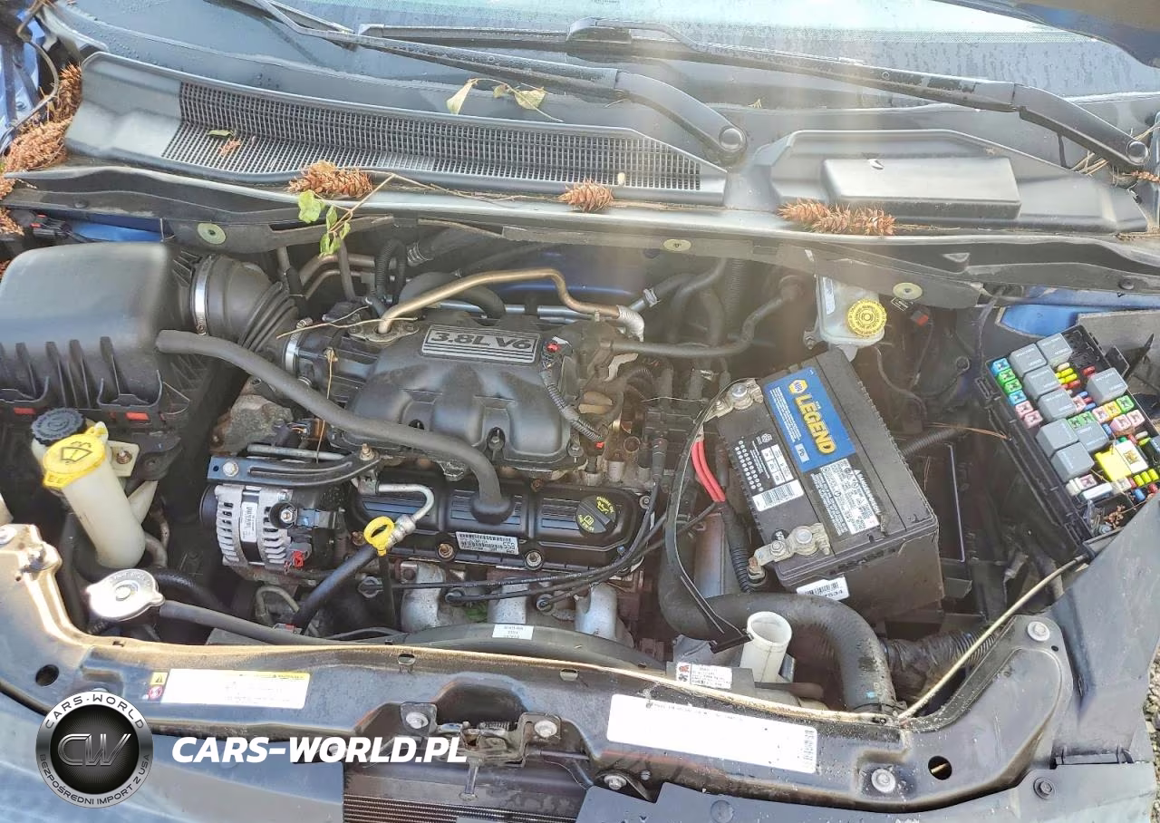 2010 Volkswagen Routan Se VIN:2V4RW3D14AR296132 - 12
