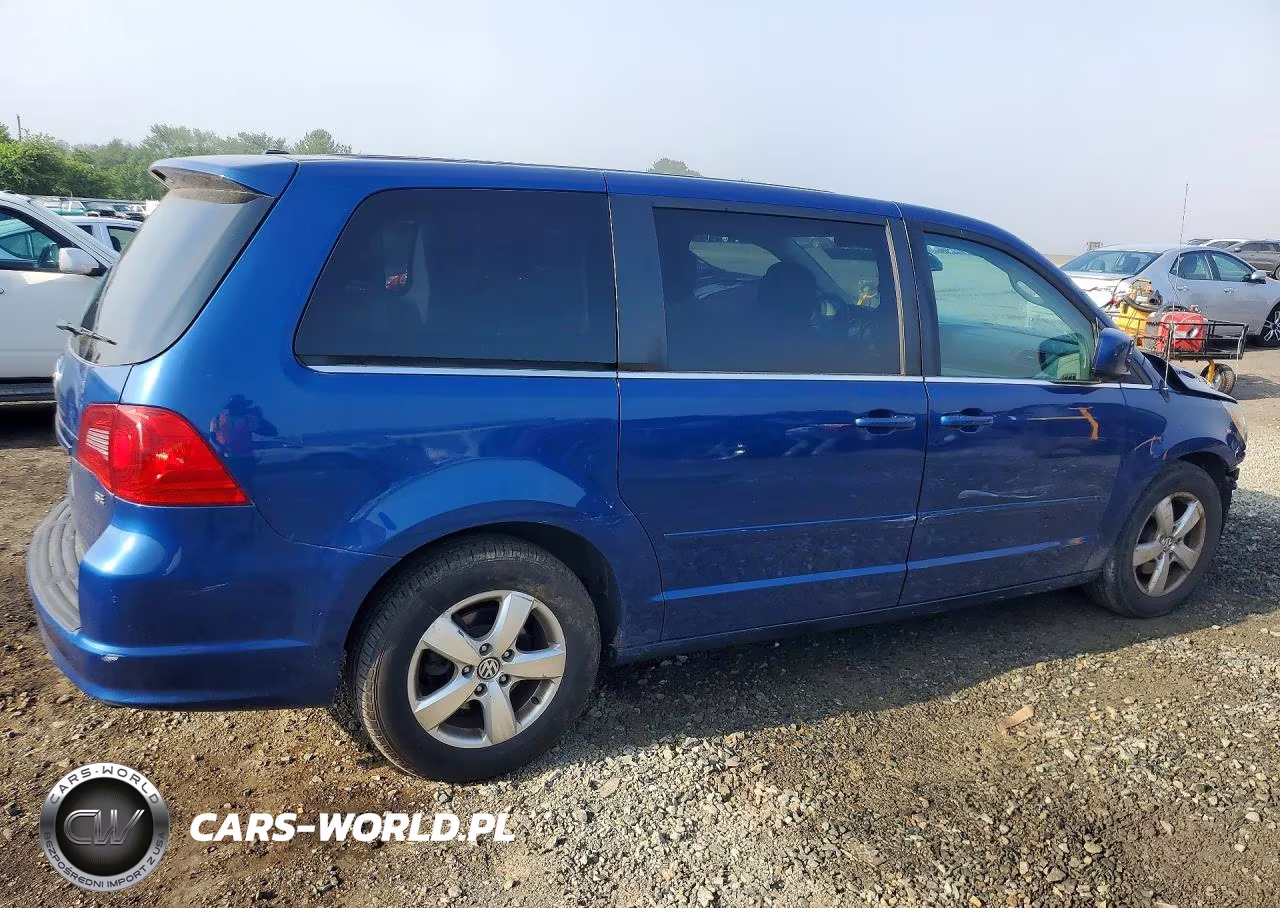 2010 Volkswagen Routan Se VIN:2V4RW3D14AR296132 - 3