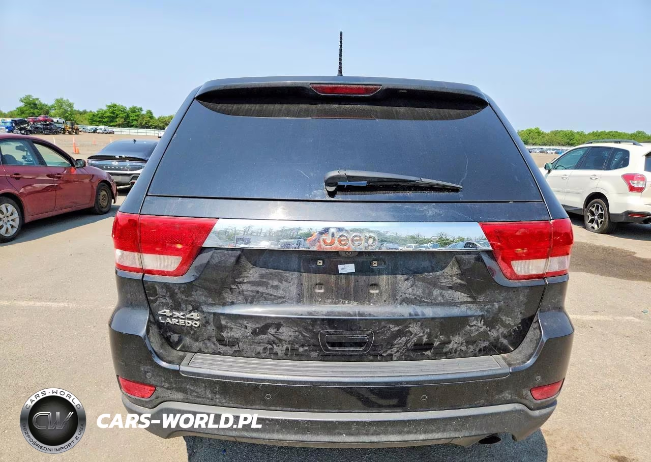 2012 Jeep Grand Cherokee Laredo VIN:1C4RJFAG8CC104757 - 6