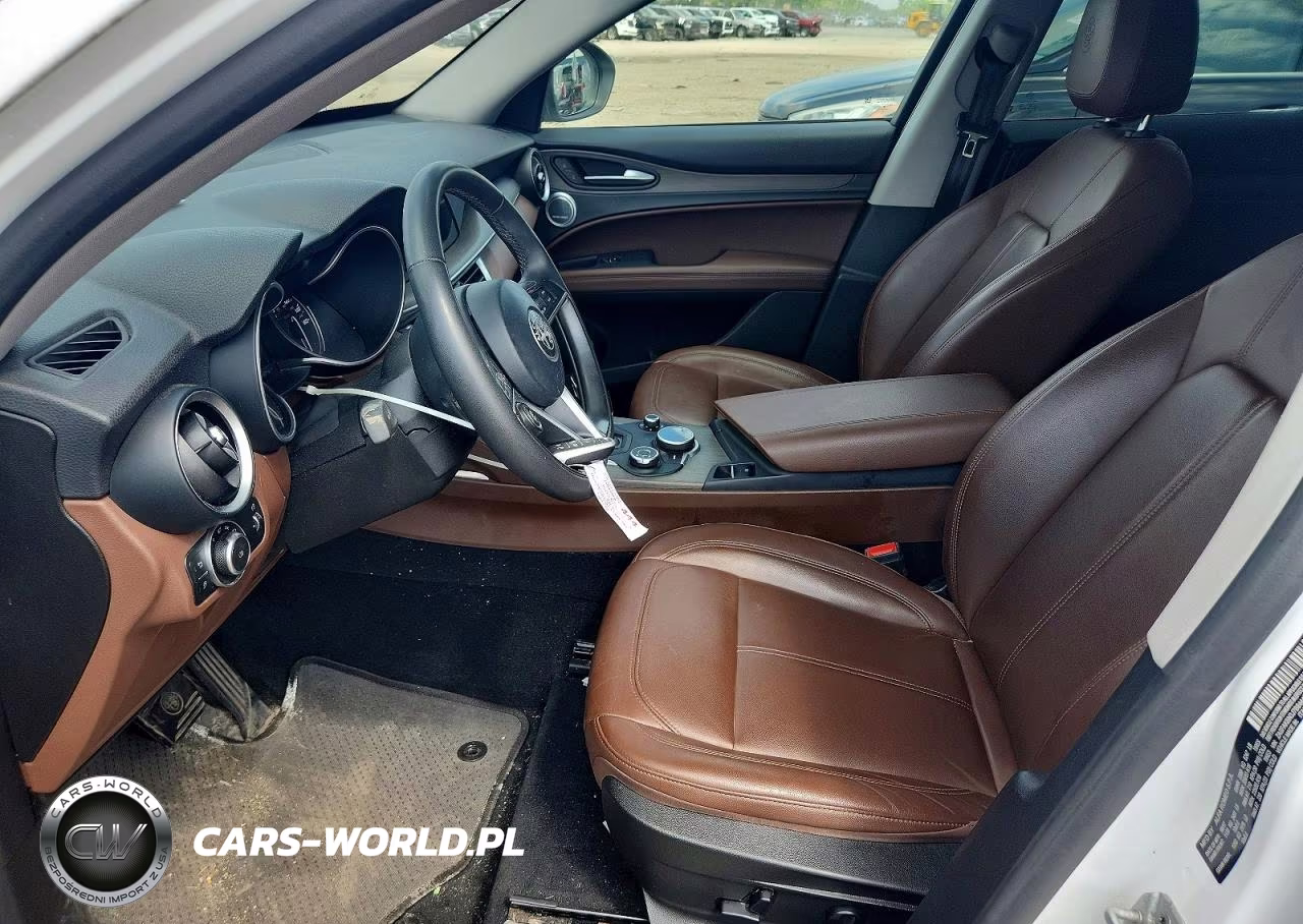 2018 Alfa Romeo Stelvio Ti VIN:ZASFAKBN3J7B84443 - 7