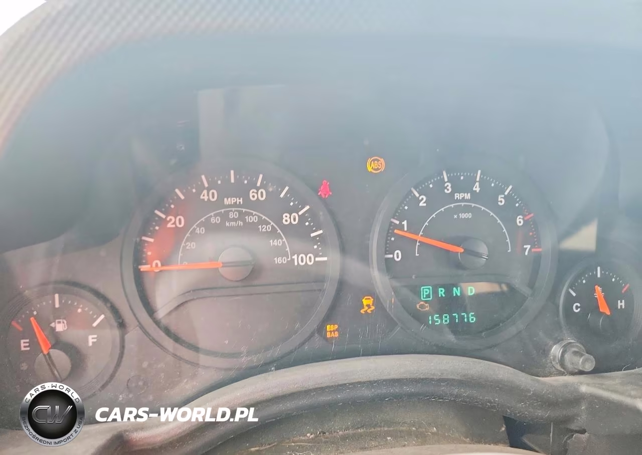 2007 Jeep Wrangler X VIN:1J4GA39197L140348 - 9