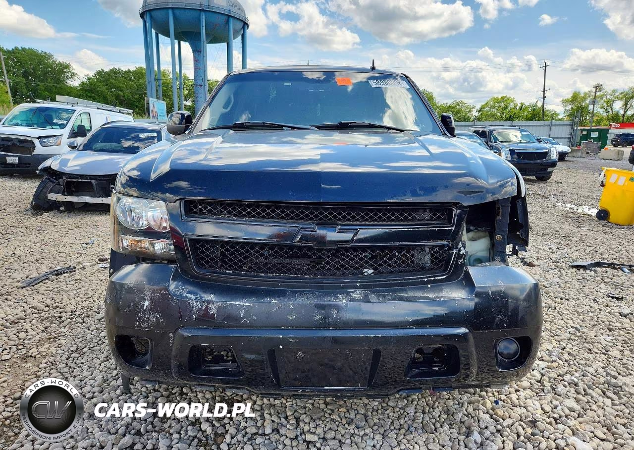 2007 Chevrolet Tahoe K1500 VIN:1GNFK130X7R104840 - 5