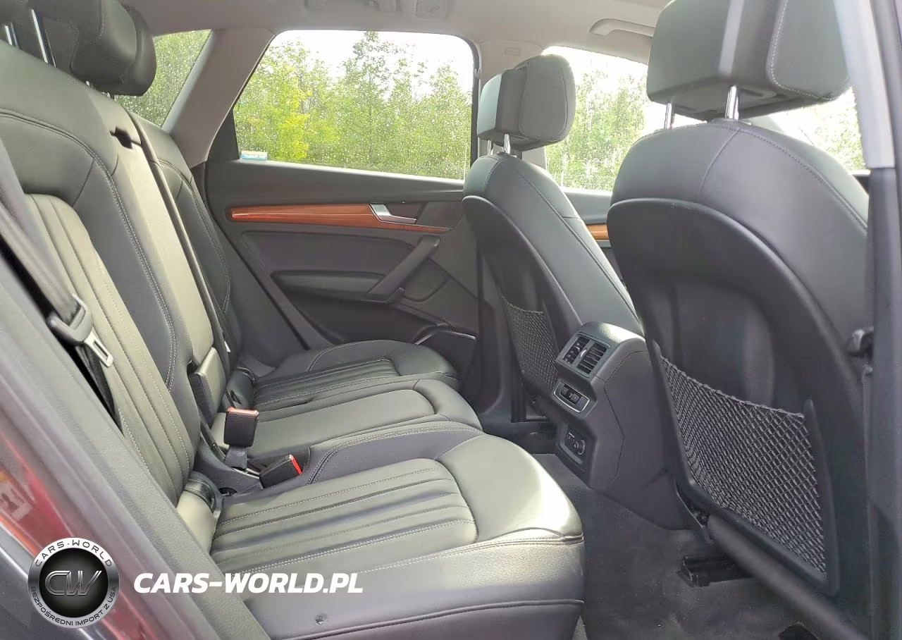 2021 Audi Q5 Premium VIN:WA1AAAFY7M2093883 - 11