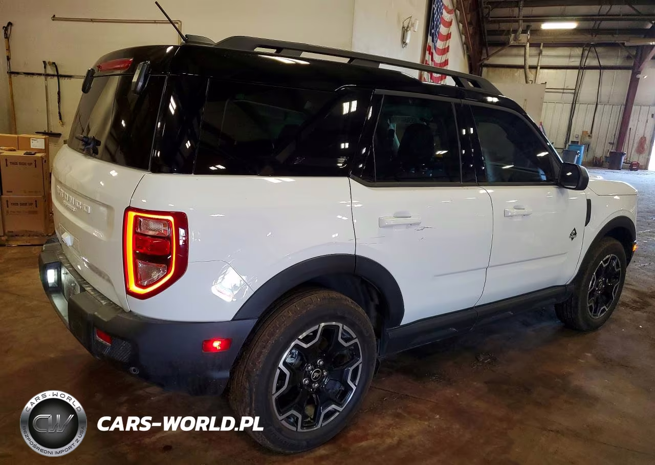 2025 Ford Bronco Sport Outer Banks VIN:3FMCR9CN0SRF56855 - 3