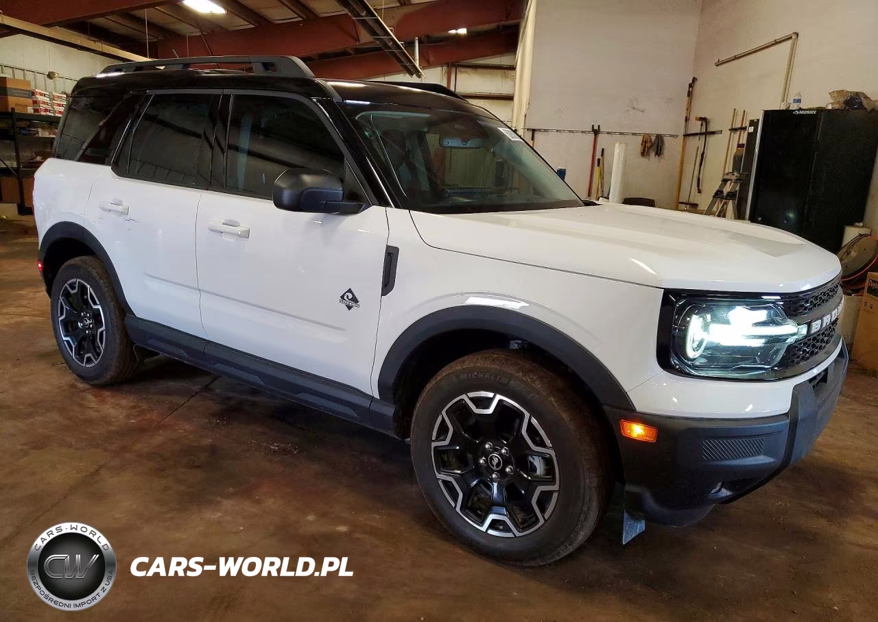2025 Ford Bronco Sport Outer Banks VIN:3FMCR9CN0SRF56855 - 4