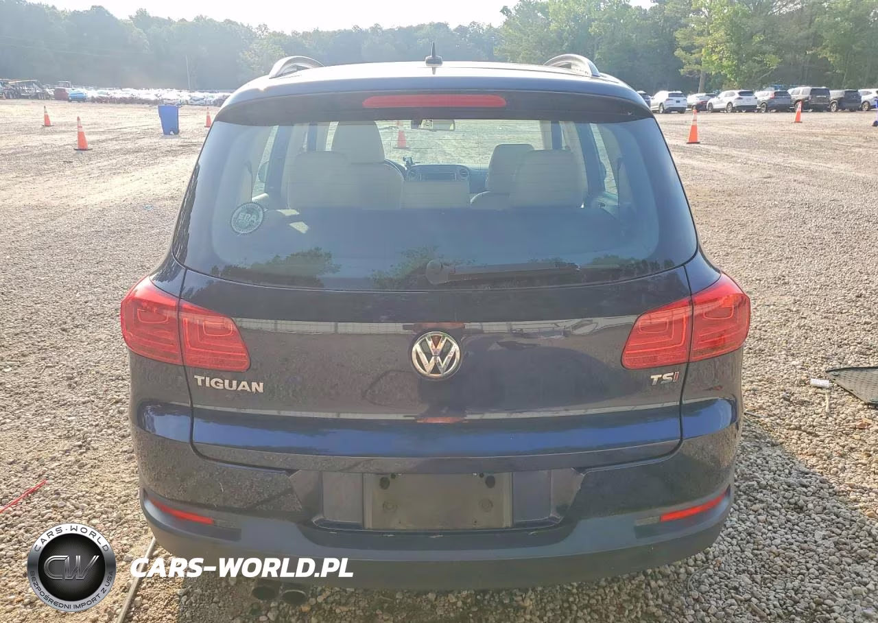 2016 Volkswagen Tiguan S VIN:WVGAV7AX2GW602587 - 6