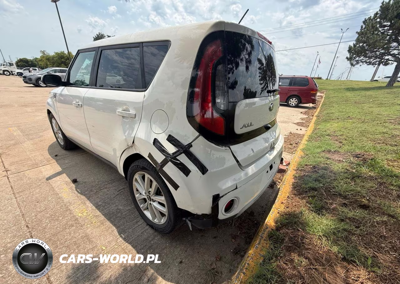 2019 Kia Soul + VIN:KNDJP3A58K7655593 - 3