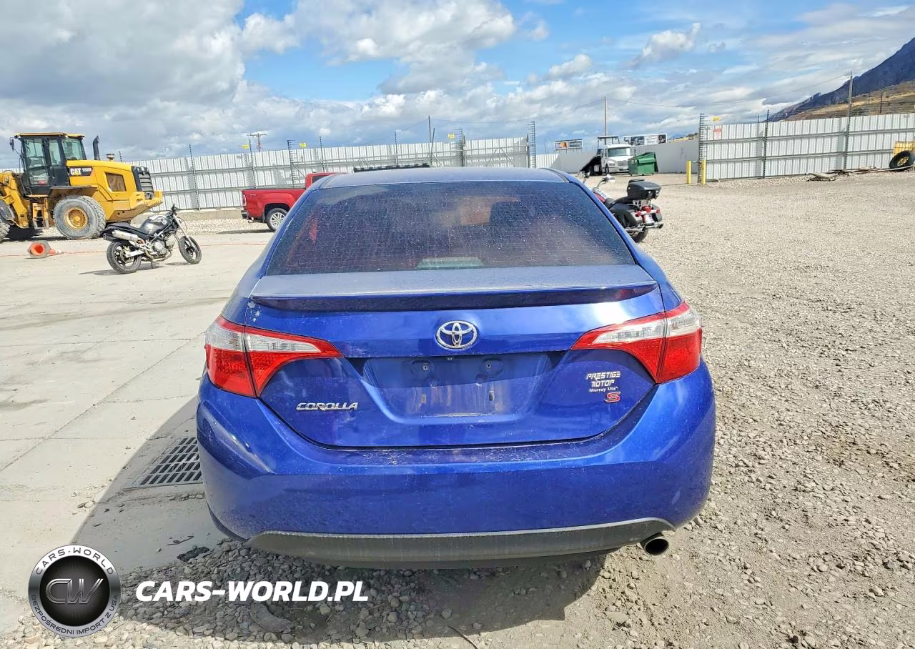 2015 Toyota Corolla S Plus VIN:5YFBURHE9FP332163 - 6
