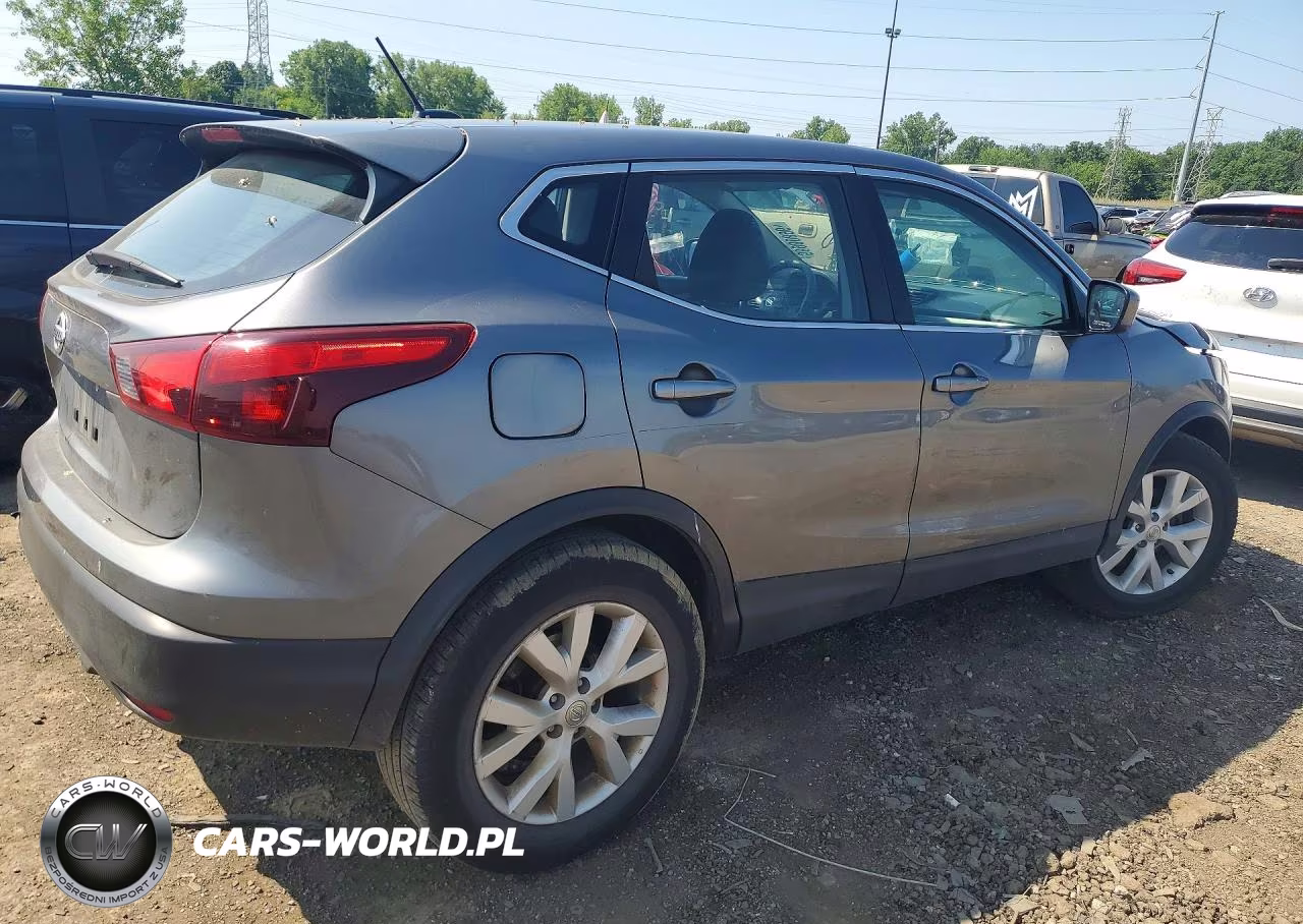 2019 Nissan Rogue Sport S VIN:JN1BJ1CP2KW527500 - 3