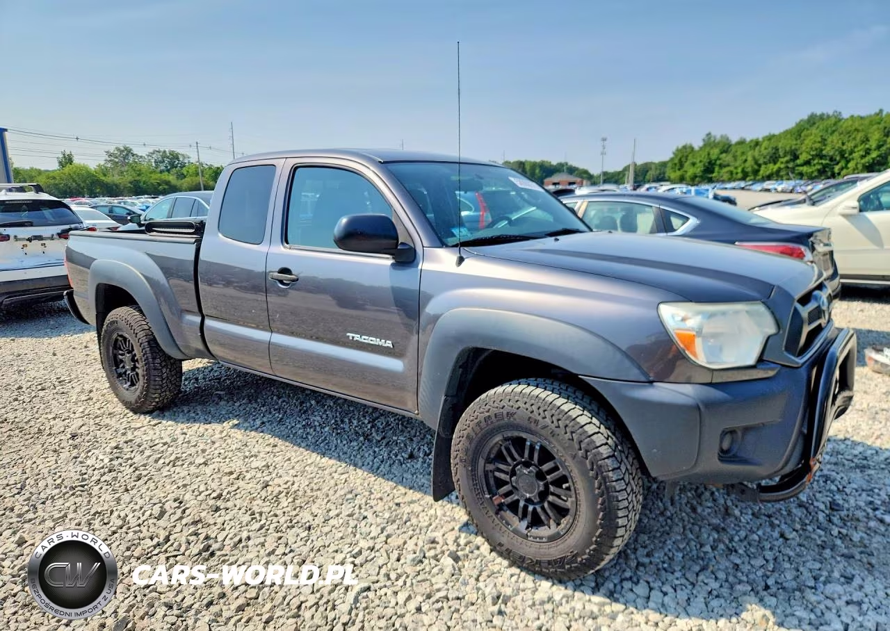2015 Toyota Tacoma Access Cab VIN:5TFUX4EN1FX036854 - 4