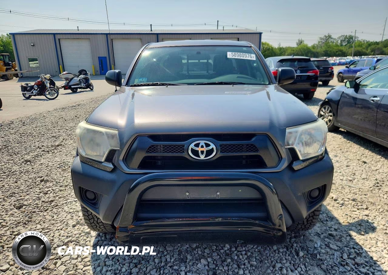 2015 Toyota Tacoma Access Cab VIN:5TFUX4EN1FX036854 - 5