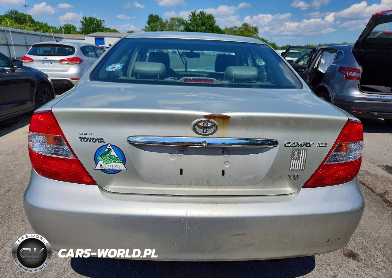 2002 Toyota Camry VIN:JTDBF30K820034216 - 6