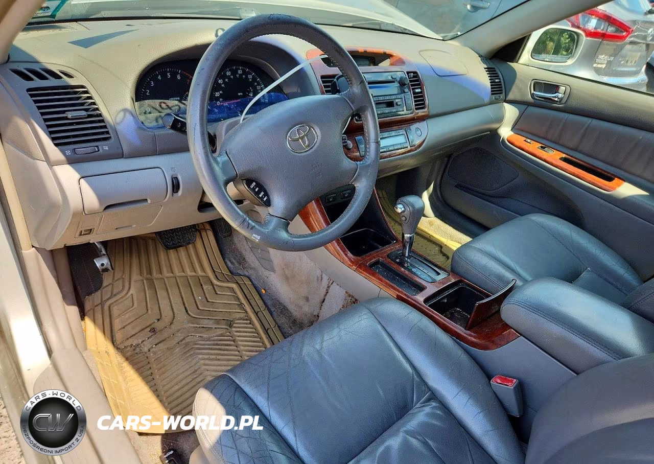 2002 Toyota Camry VIN:JTDBF30K820034216 - 8