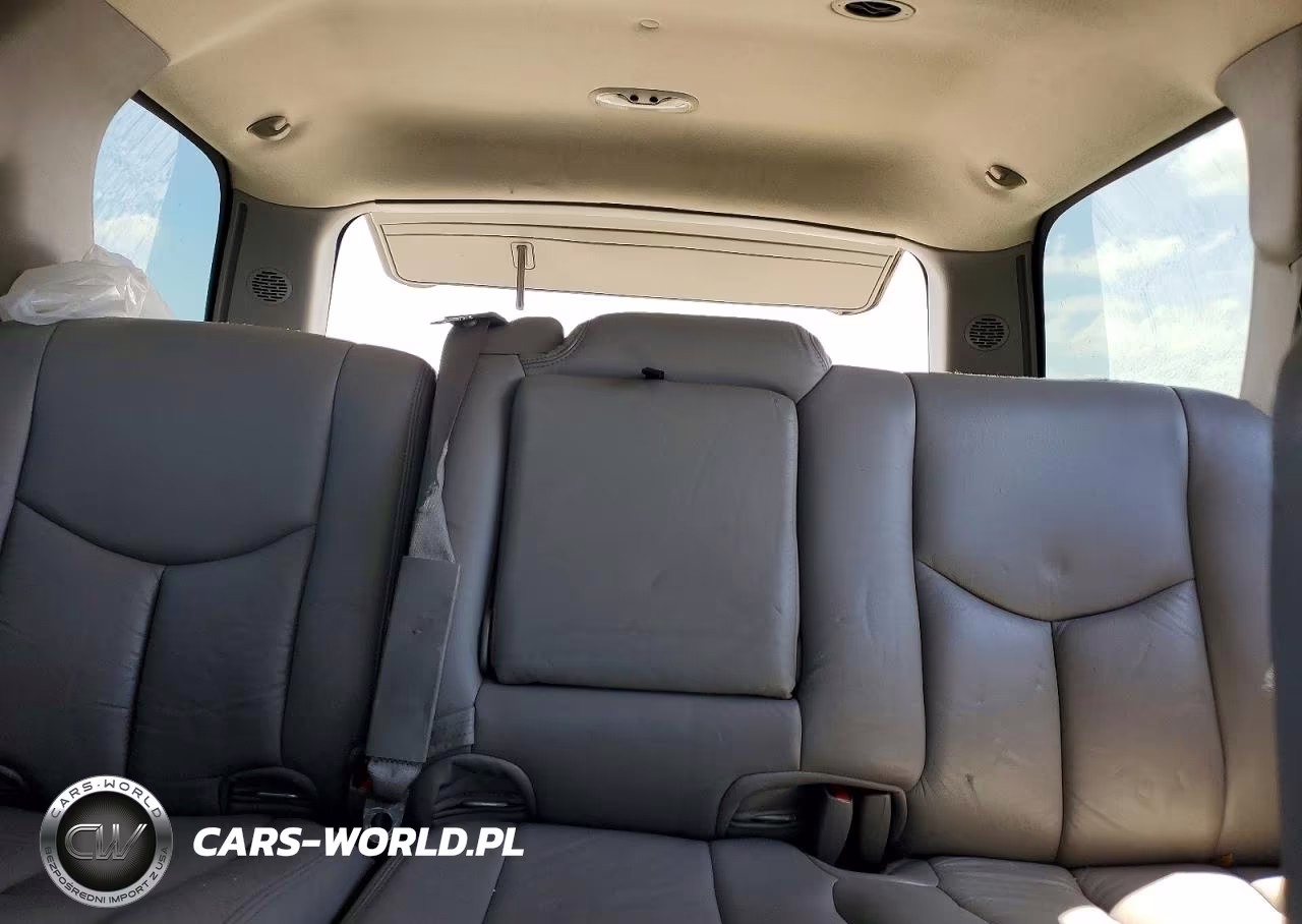 2005 Chevrolet Tahoe C1500 VIN:1GNEC13VX5R202929 - 10