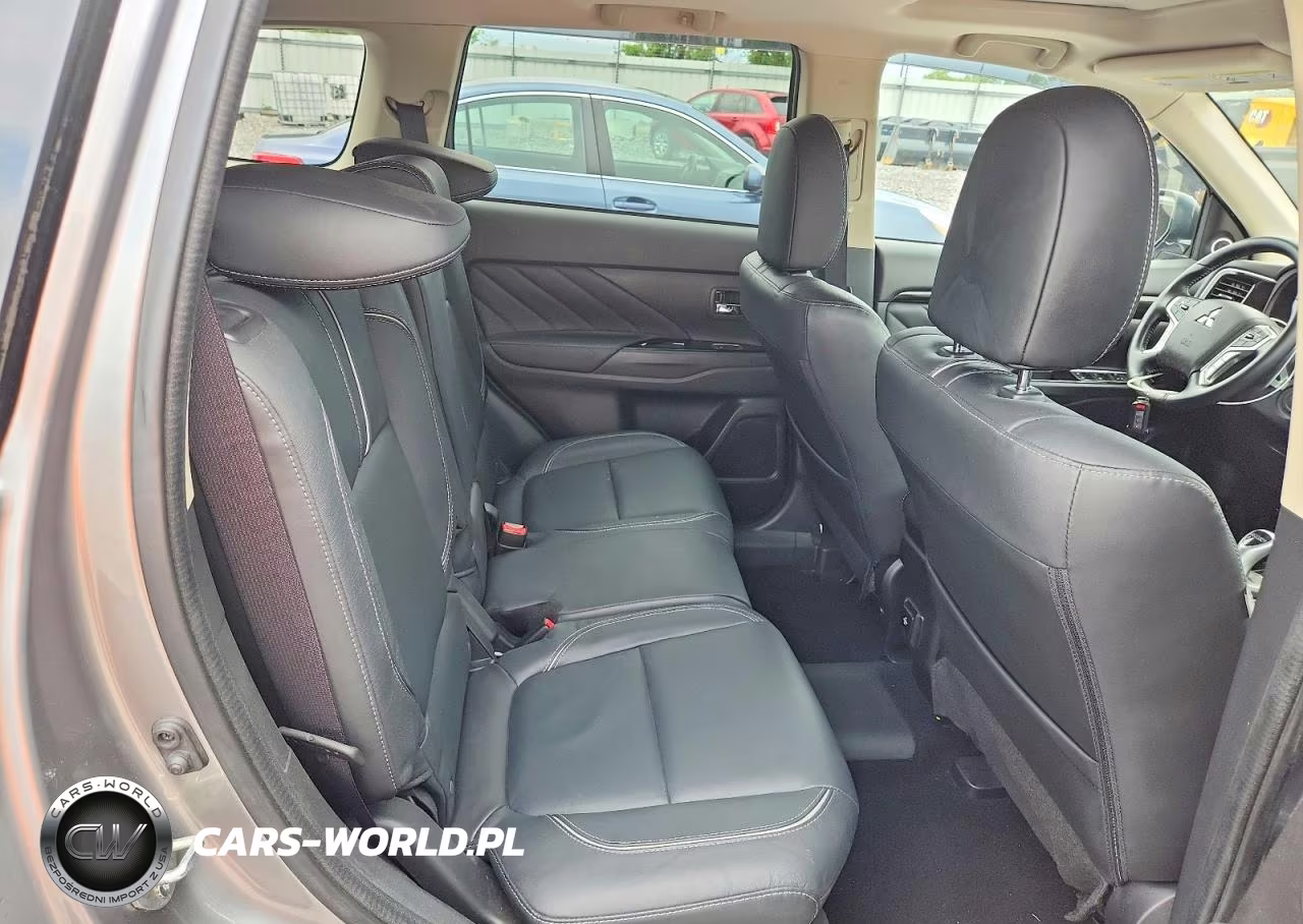 2018 Mitsubishi Outlander Se VIN:JA4J24A56JZ057018 - 11