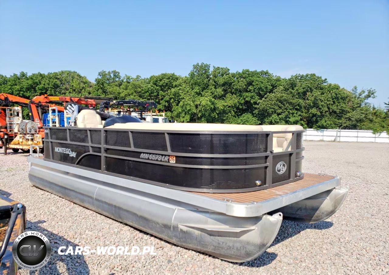 2018 Montego Bay Pontoon Boat