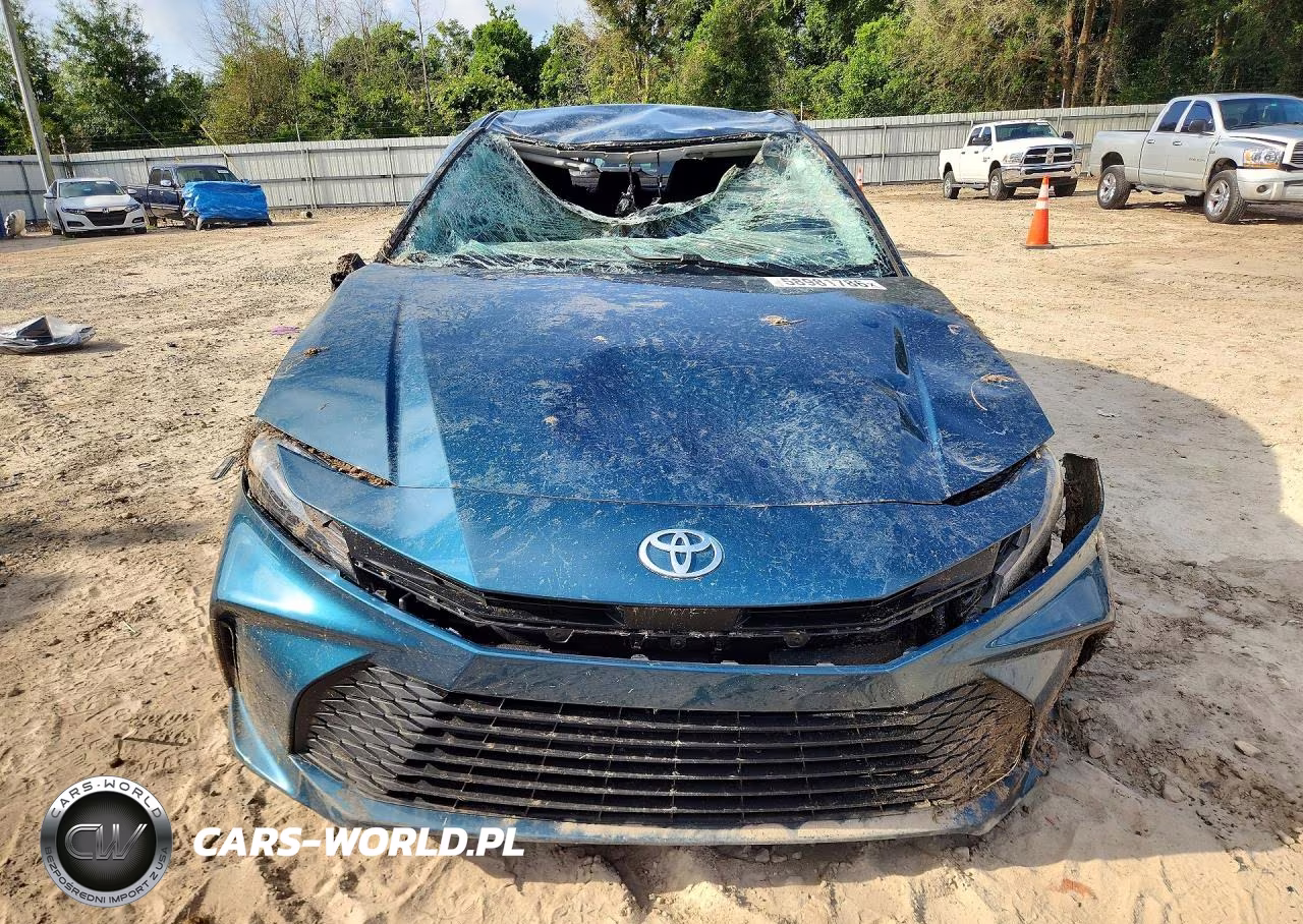 2025 Toyota Camry Le VIN:4T1DAACK6SU615838 - 5
