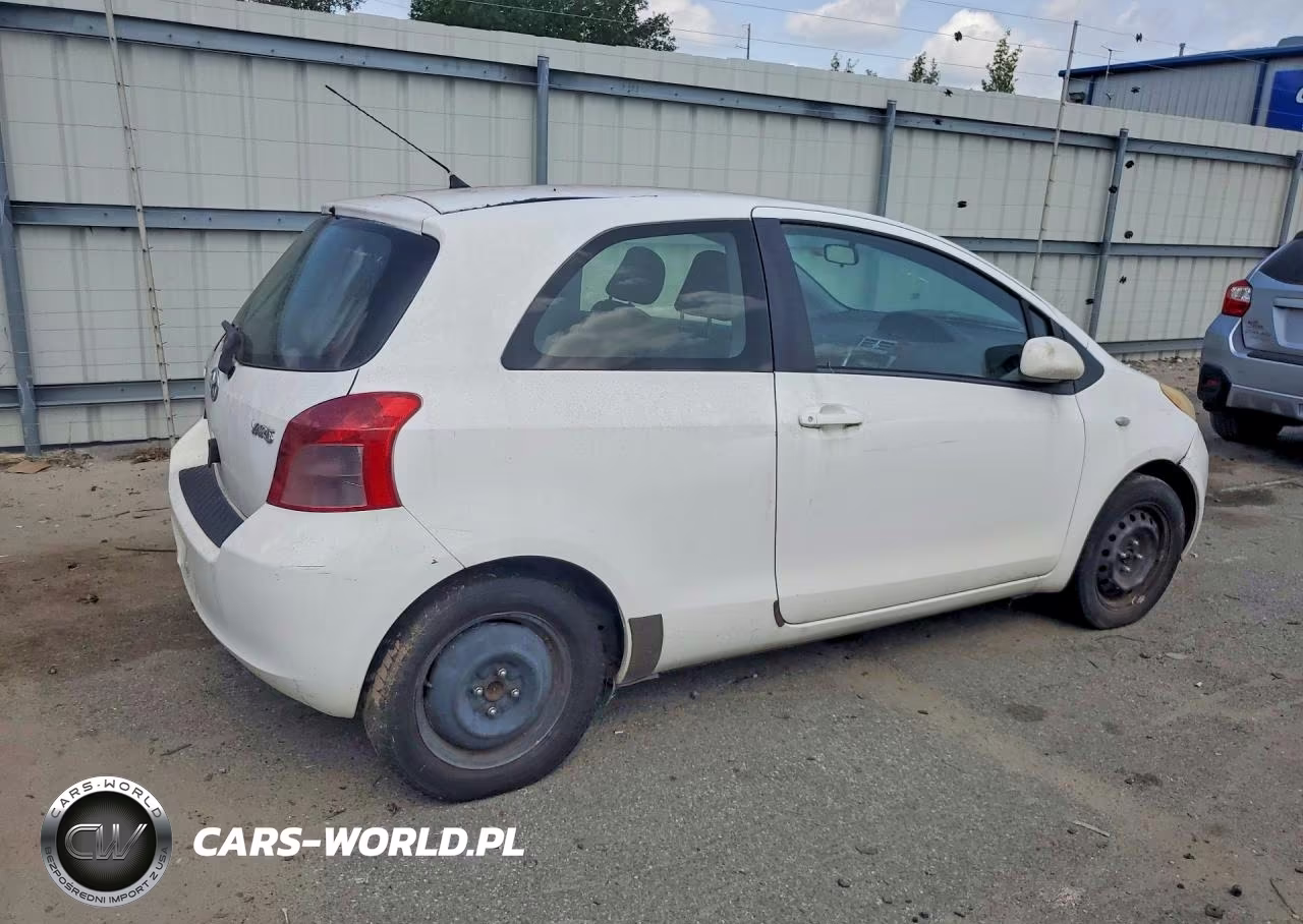 2007 Toyota Yaris Base VIN:JTDJT903X75137499 - 3