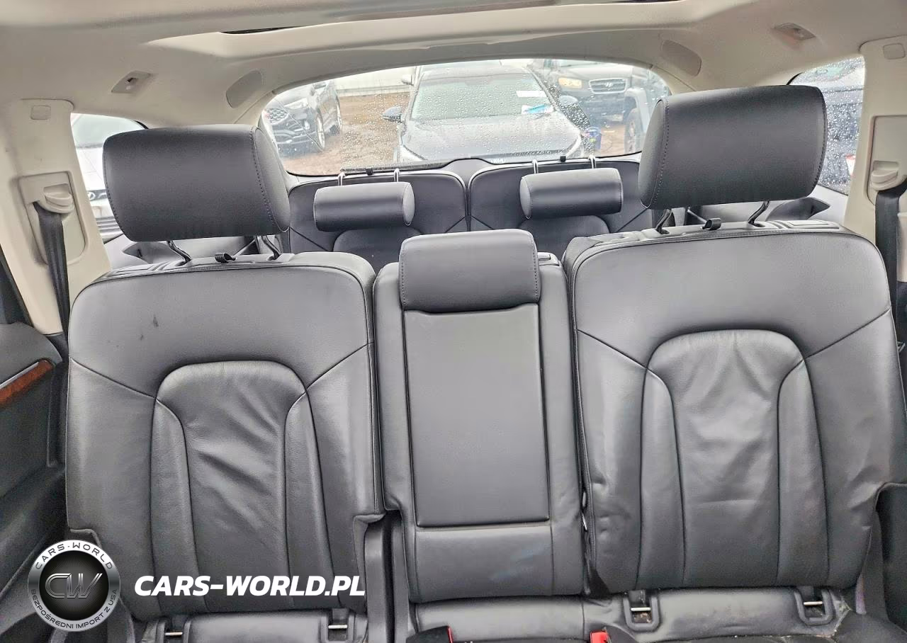 2010 Audi Q7 Premium Plus VIN:WA1LYAFE1AD007025 - 10