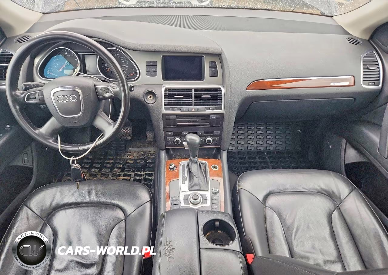 2010 Audi Q7 Premium Plus VIN:WA1LYAFE1AD007025 - 8