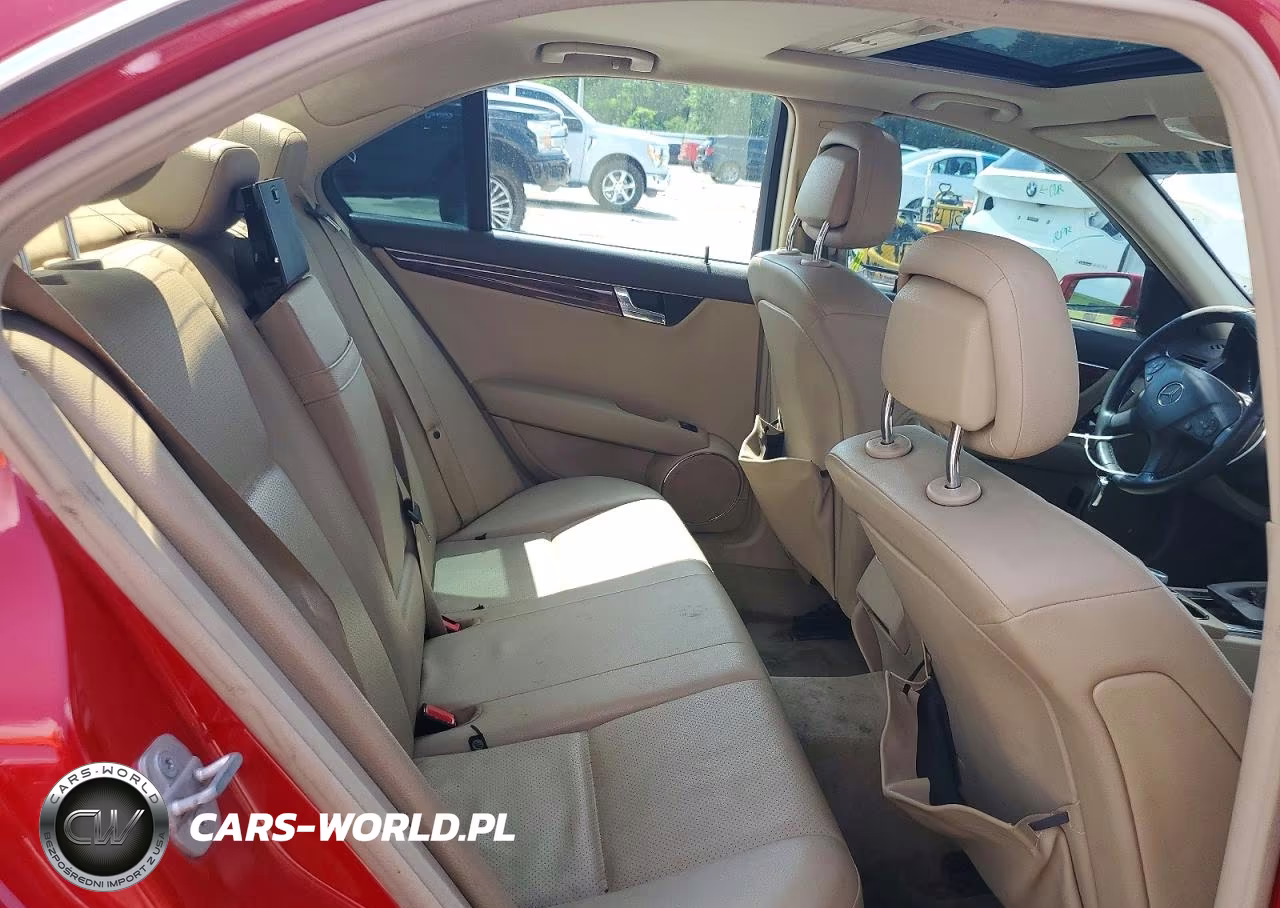 2010 Mercedes-Benz C 300 VIN:WDDGF5EB1AF434050 - 10