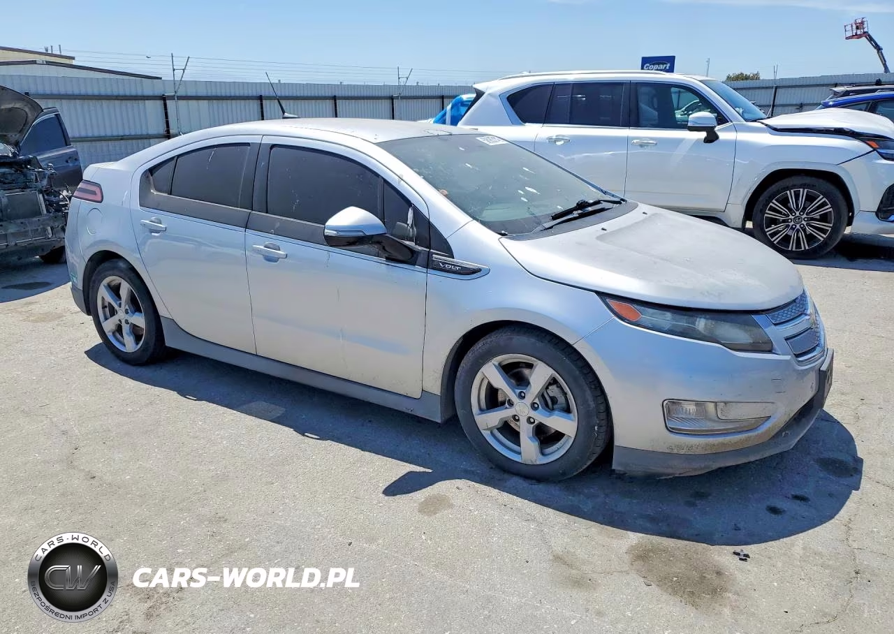 2013 Chevrolet Volt 4D Hatchback VIN:1G1RE6E49DU109300 - 4