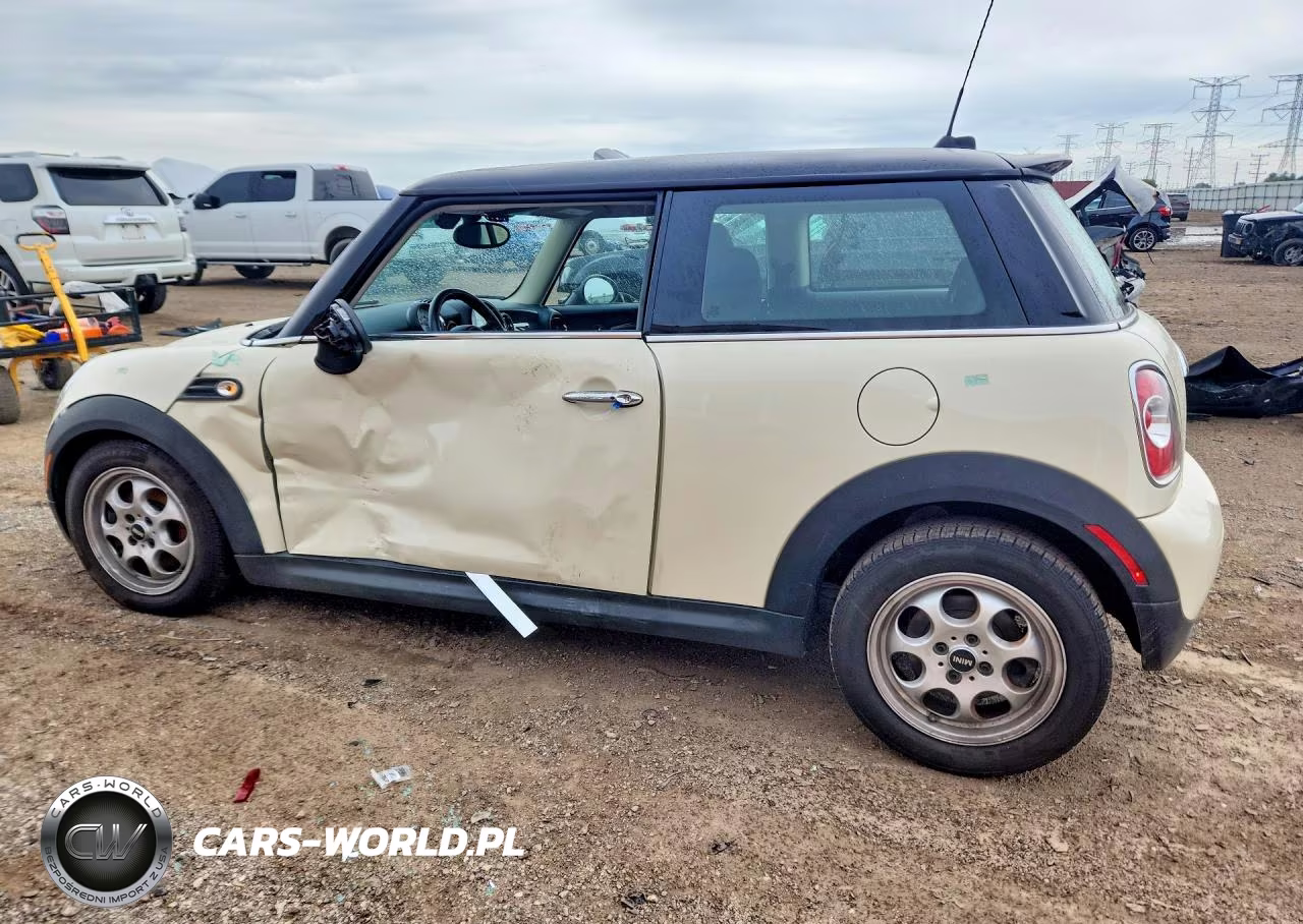 2012 Mini Cooper VIN:WMWSU3C55CT369667 - 2