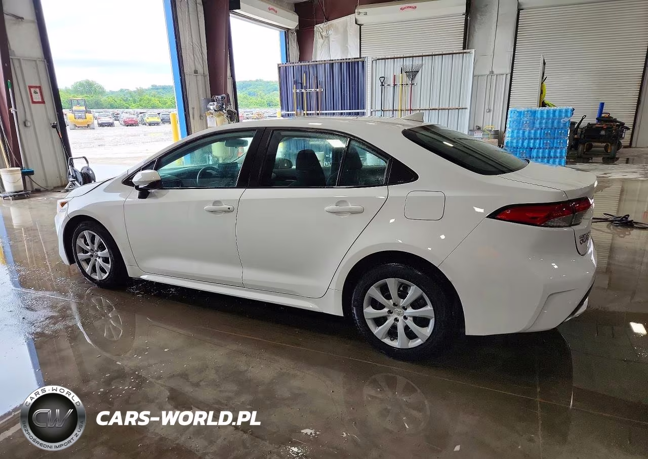 2021 Toyota Corolla Le VIN:5YFEPMAE1MP210637 - 2
