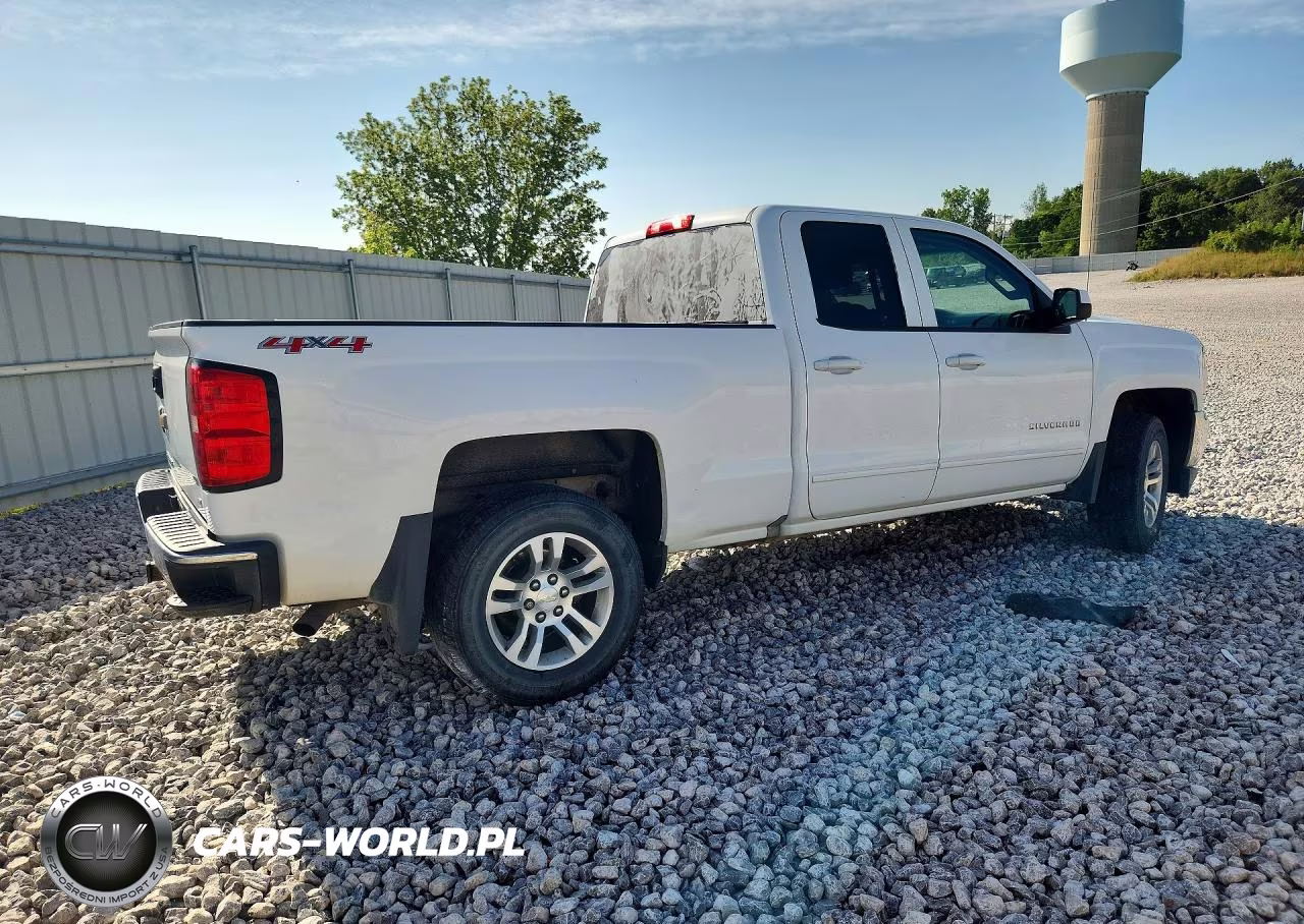 2017 Chevrolet Silverado K1500 Lt VIN:1GCVKREH1HZ398555 - 3