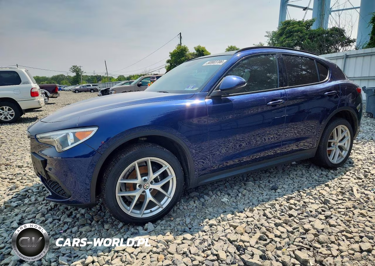 2018 Alfa Romeo Stelvio Ti Sport