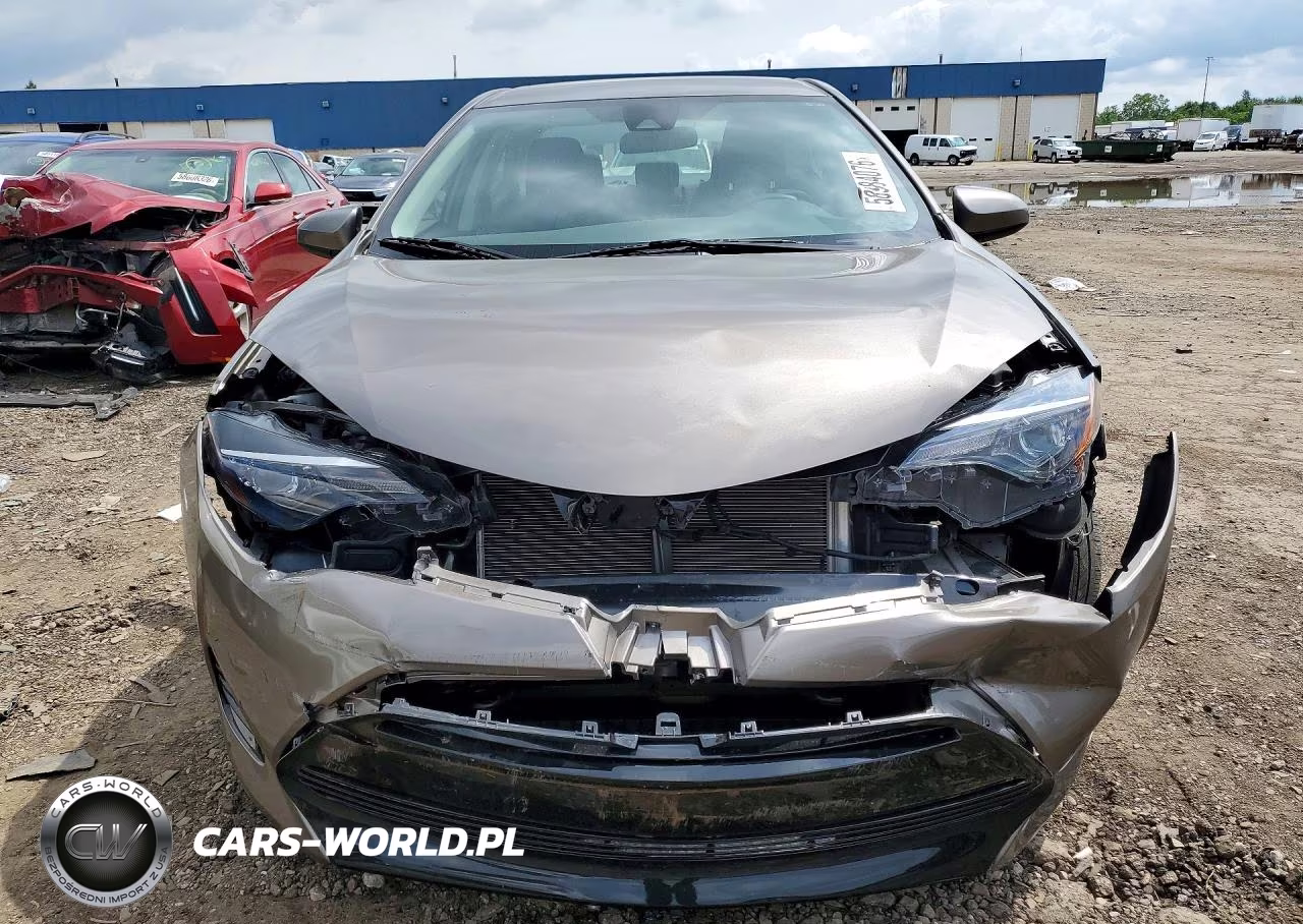 2017 Toyota Corolla Le VIN:2T1BURHEXHC889005 - 5