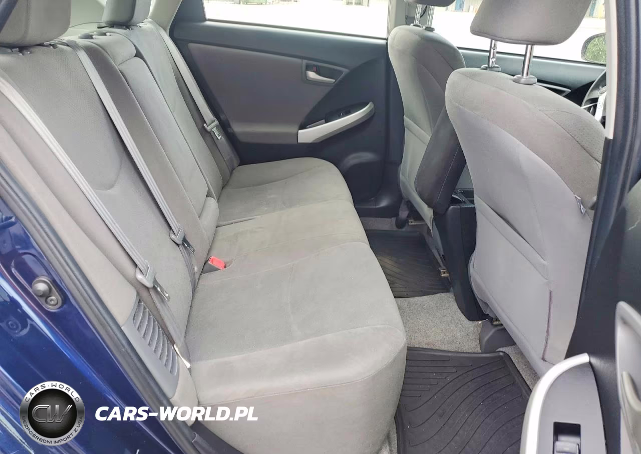 2013 Toyota Prius Two VIN:JTDKN3DU3D1711930 - 11