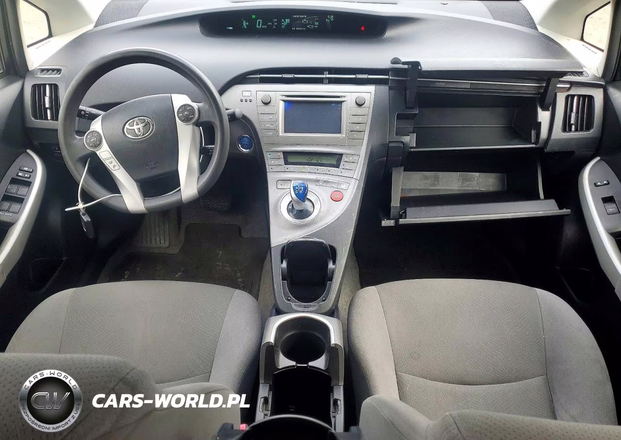 2013 Toyota Prius Two VIN:JTDKN3DU3D1711930 - 8