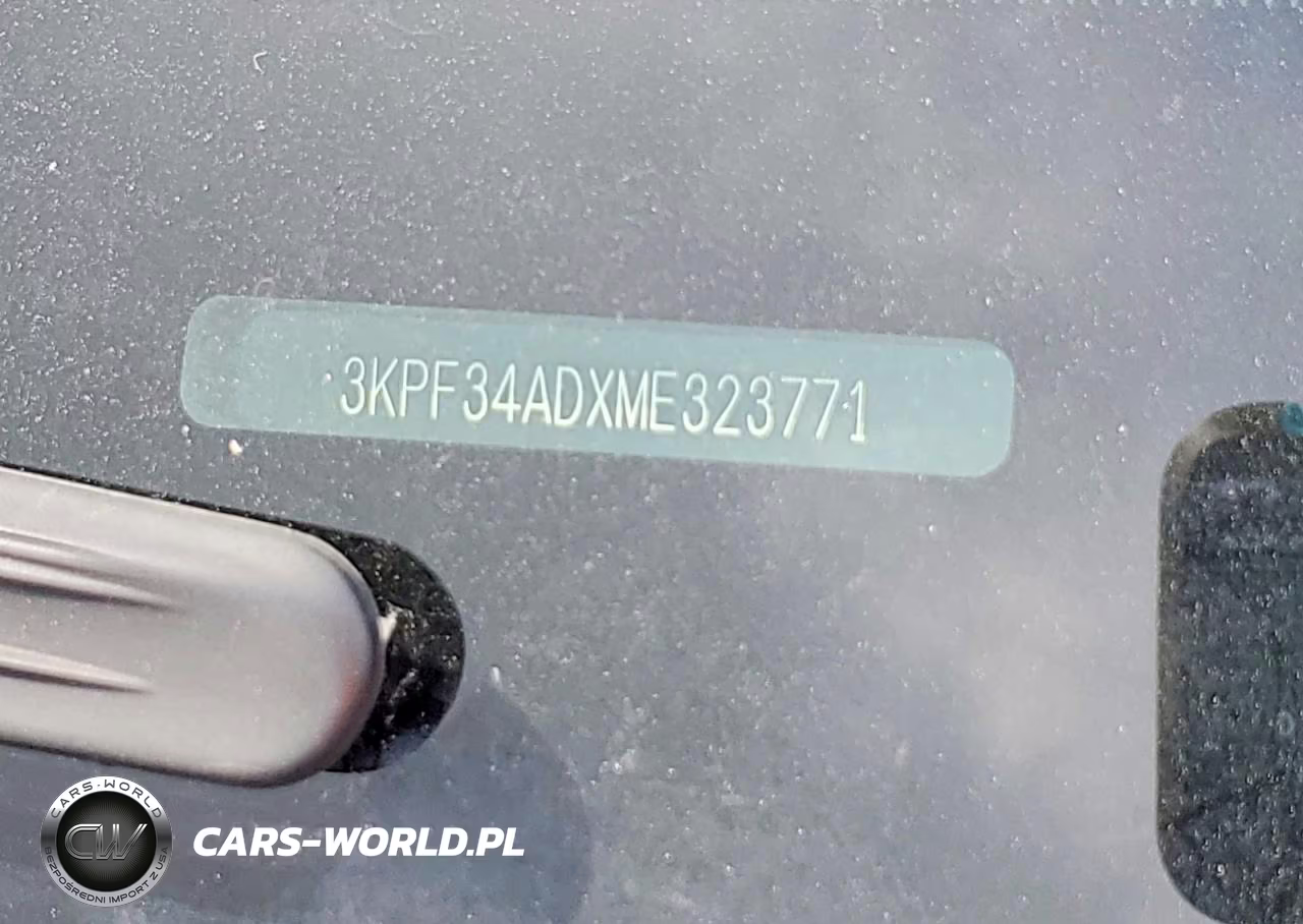 2021 Kia Forte Gt Line VIN:3KPF34ADXME323771 - 12