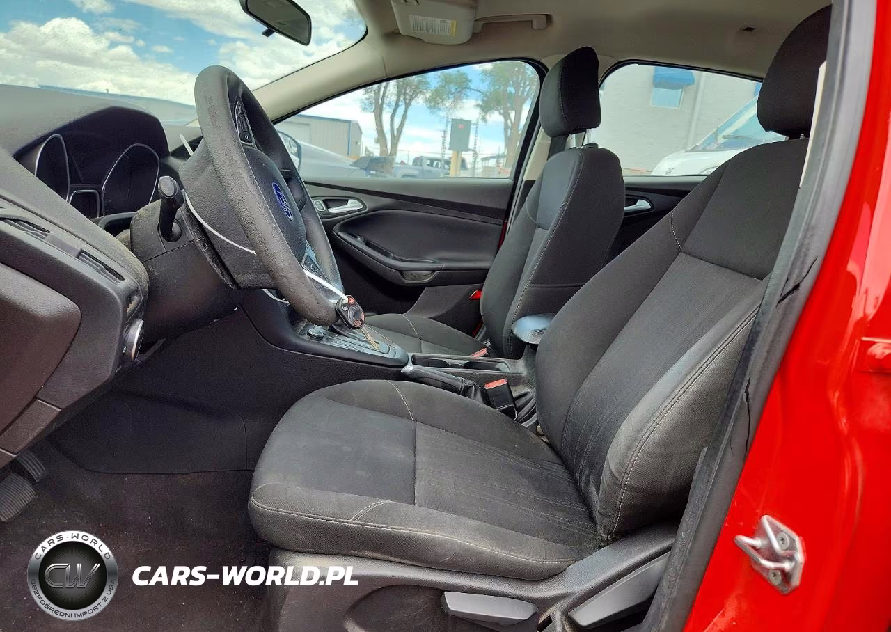 2016 Ford Focus Se VIN:1FADP3F26GL383674 - 7