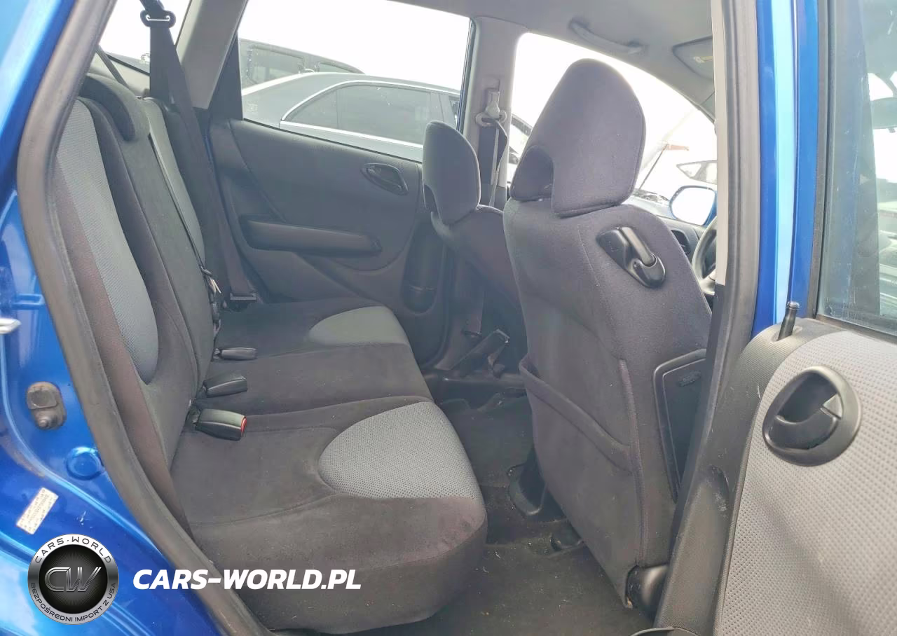 2007 Honda Fit VIN:JHMGD38437S049430 - 10