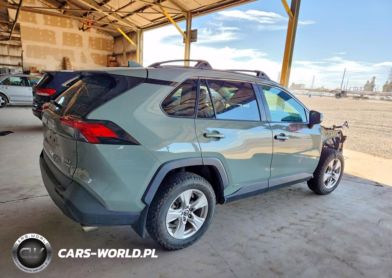 2021 Toyota Rav4 Hybrid Xle VIN:2T3R6RFVXMW005706 - 3