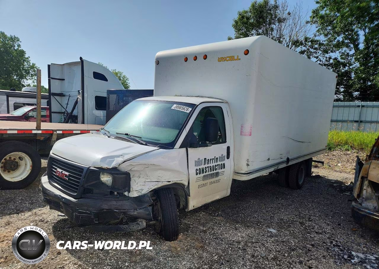 2017 GMC Savana Box Truck
