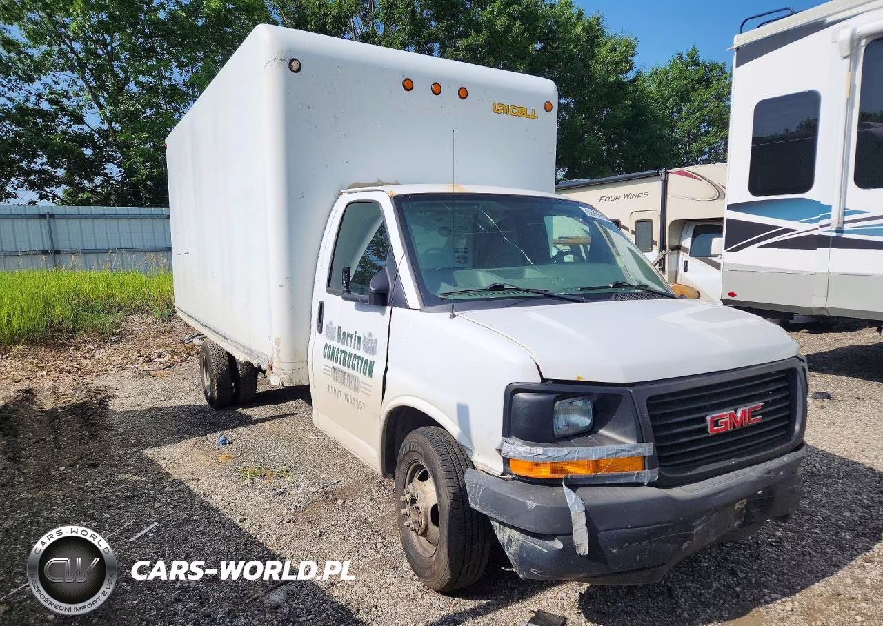 2017 GMC Savana Box Truck VIN:1GD37TCG7H1157674 - 4