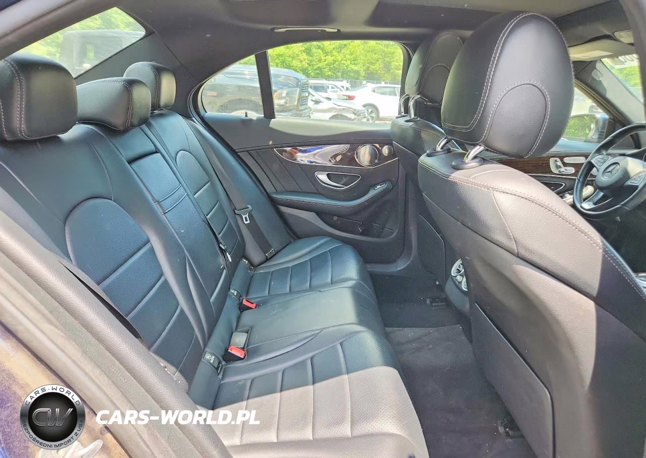 2017 Mercedes-Benz C Class VIN:55SWF4KBXHU200457 - 10