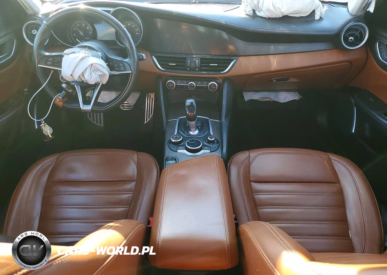 2019 Alfa Romeo Giulia Ti VIN:ZARFAMBN5K7602514 - 8