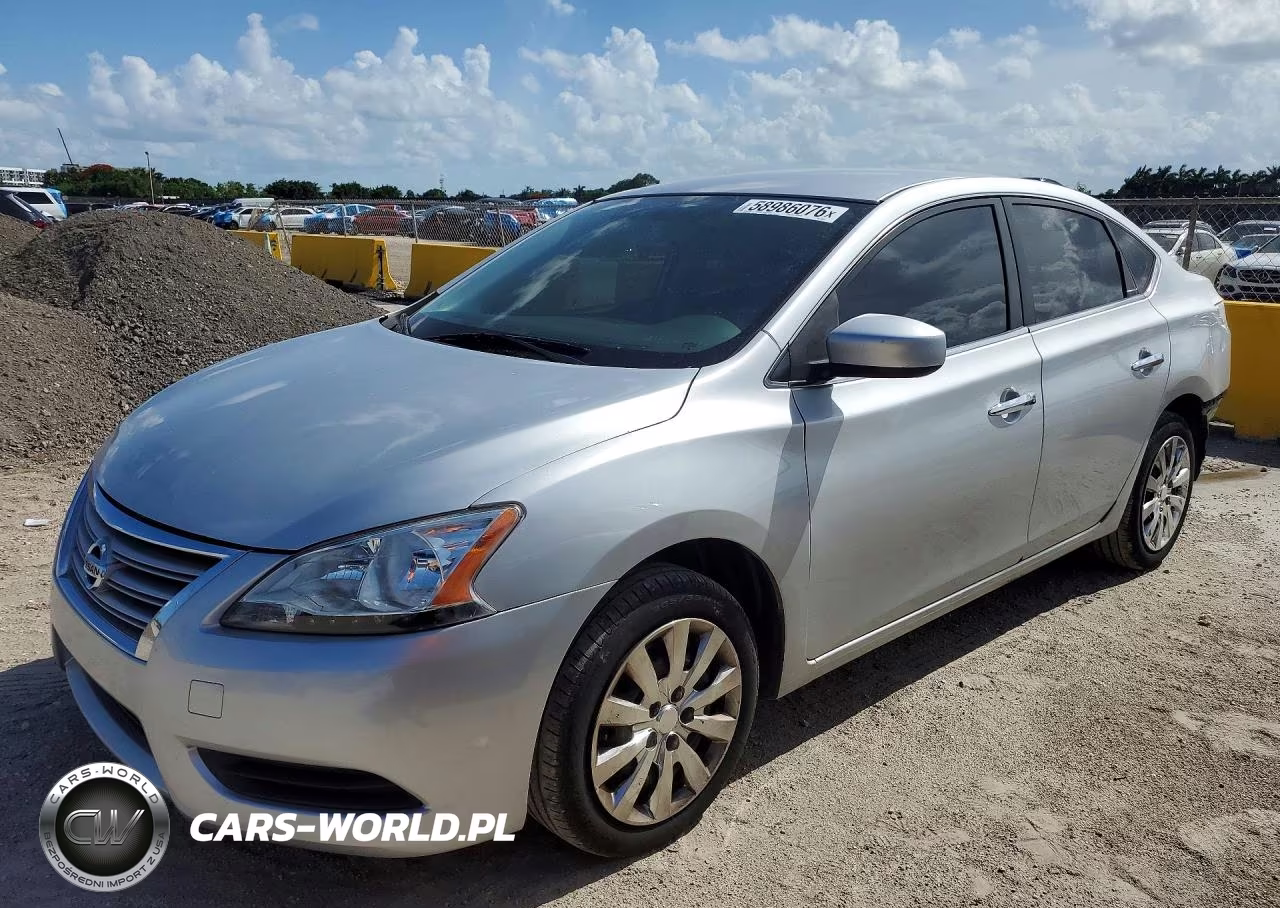 2015 Nissan Sentra S – zdjęcie 1 z 12